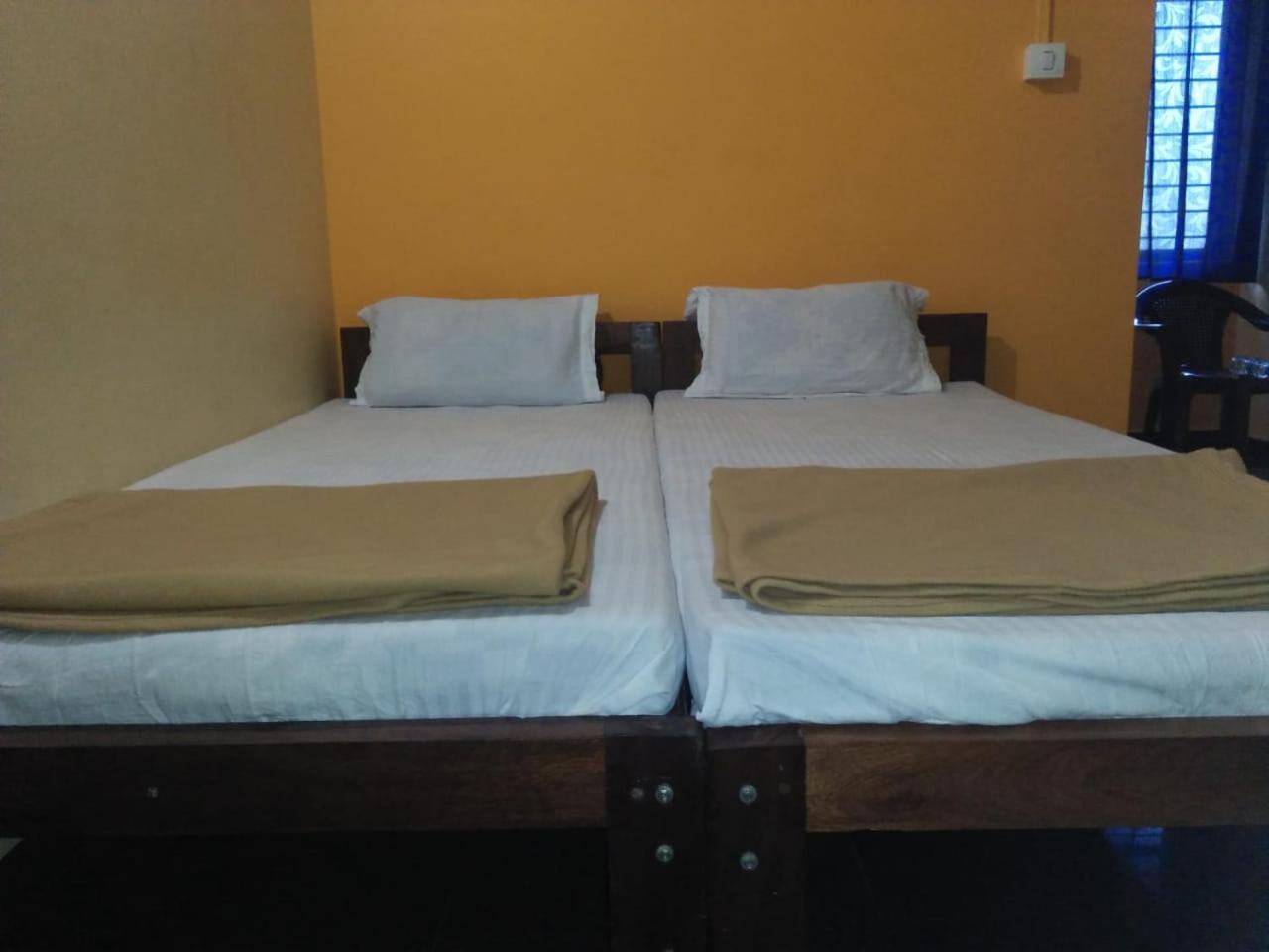 Shanthi Krishna Residency Gokarna  Buitenkant foto